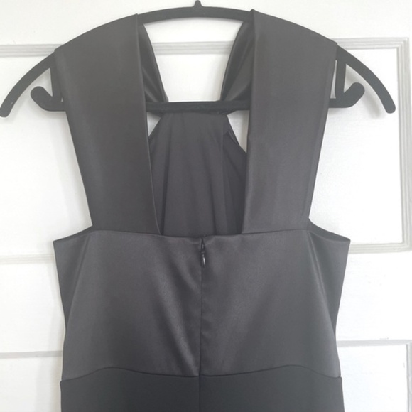 ELIZA J Satin and Crepe  Formal / Semi-Formal Jumpsuit in Black: Sz 4 - Picture 5 of 6